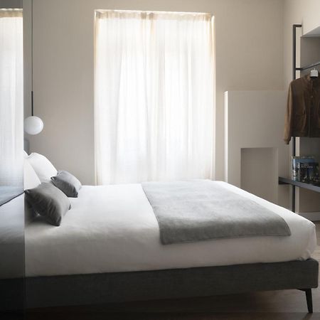 Della Spiga Suites By Brera Apartments 米兰 外观 照片